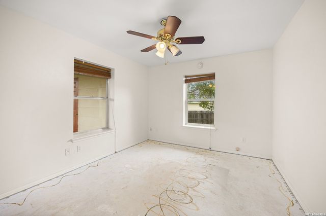 1051 SILVER HILLS DR, Boerne, TX 78006