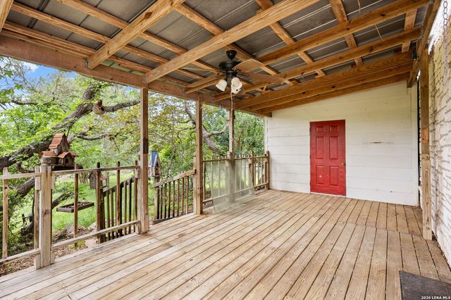 1051 SILVER HILLS DR, Boerne, TX 78006