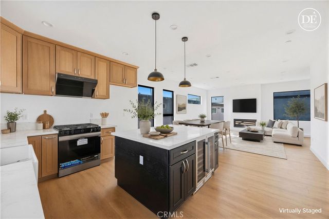 10156 Regent, Los Angeles, CA 90034