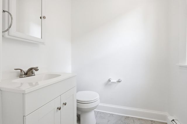 46 Arlington St, Lowell, MA 01854
