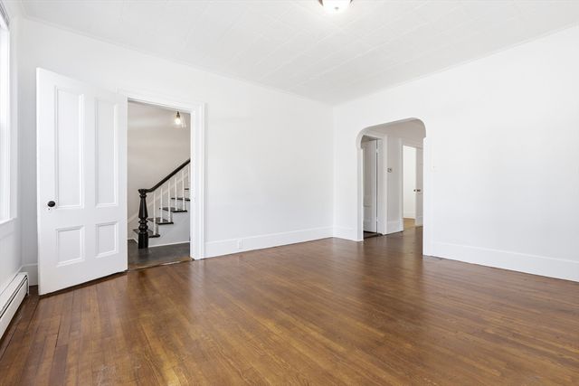 46 Arlington St, Lowell, MA 01854