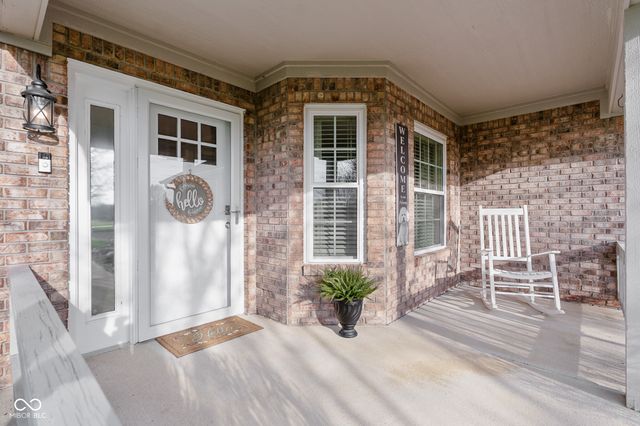 8260 Henderson Ridge Drive, Mooresville, IN 46158