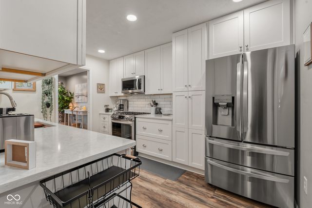 8260 Henderson Ridge Drive, Mooresville, IN 46158