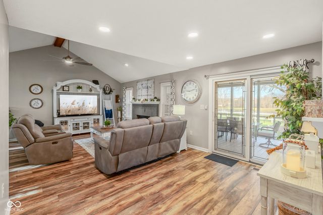 8260 Henderson Ridge Drive, Mooresville, IN 46158