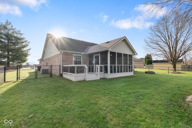 8260 Henderson Ridge Drive, Mooresville, IN 46158