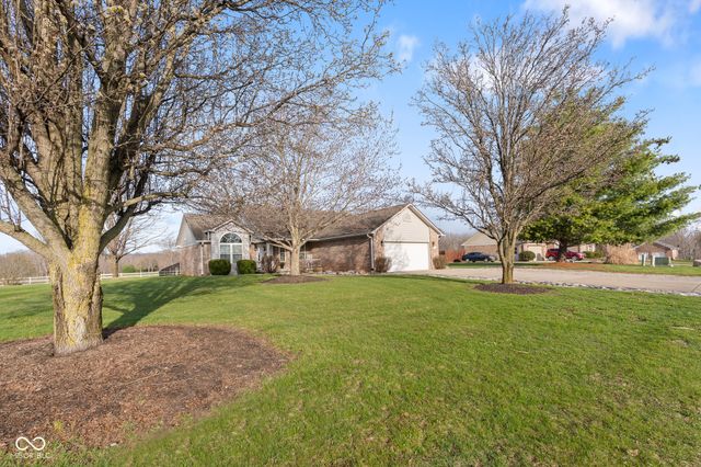8260 Henderson Ridge Drive, Mooresville, IN 46158
