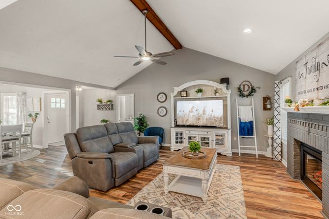 8260 Henderson Ridge Drive, Mooresville, IN 46158