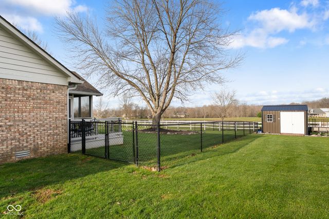 8260 Henderson Ridge Drive, Mooresville, IN 46158