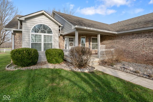 8260 Henderson Ridge Drive, Mooresville, IN 46158