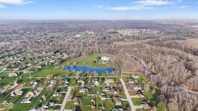 8260 Henderson Ridge Drive, Mooresville, IN 46158