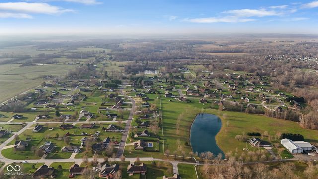 8260 Henderson Ridge Drive, Mooresville, IN 46158