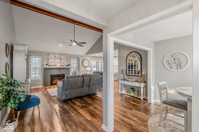 8260 Henderson Ridge Drive, Mooresville, IN 46158