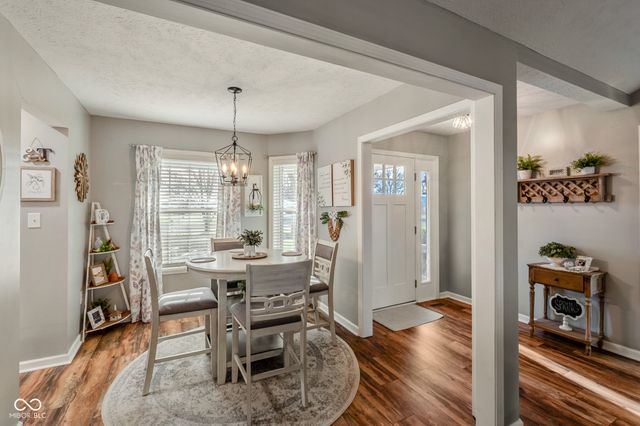 8260 Henderson Ridge Drive, Mooresville, IN 46158