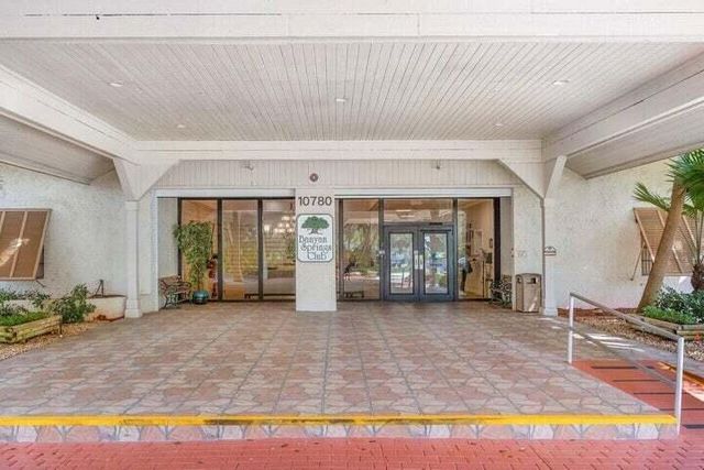 10110 Cedar Point Boulevard 203, Boynton Beach, FL 33437