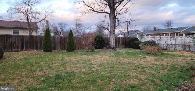 1216 COMMONWEALTH AVE, Front Royal, VA 22630