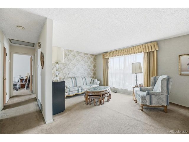 3227 S Hoyt Way, Lakewood, CO 80227