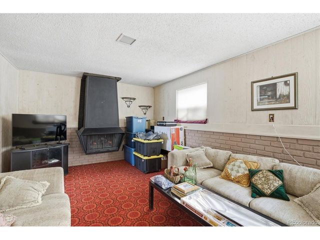 3227 S Hoyt Way, Lakewood, CO 80227