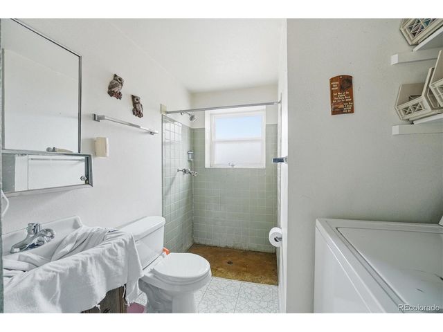 3227 S Hoyt Way, Lakewood, CO 80227