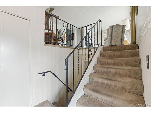 3227 S Hoyt Way, Lakewood, CO 80227