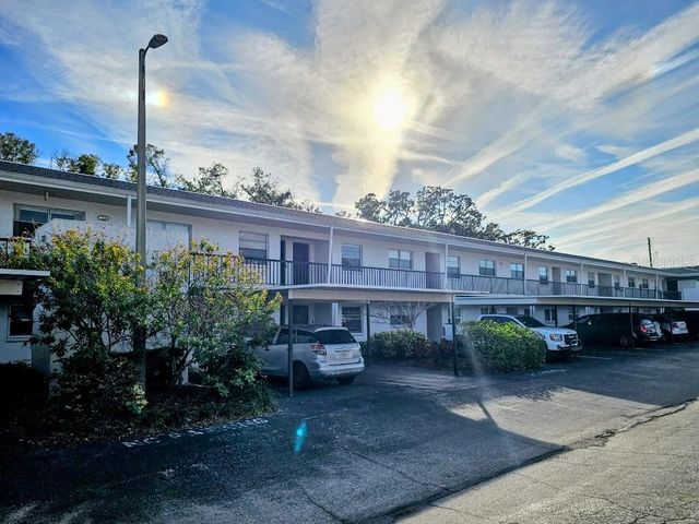 7700 92ND STREET 203, Seminole, FL 33777