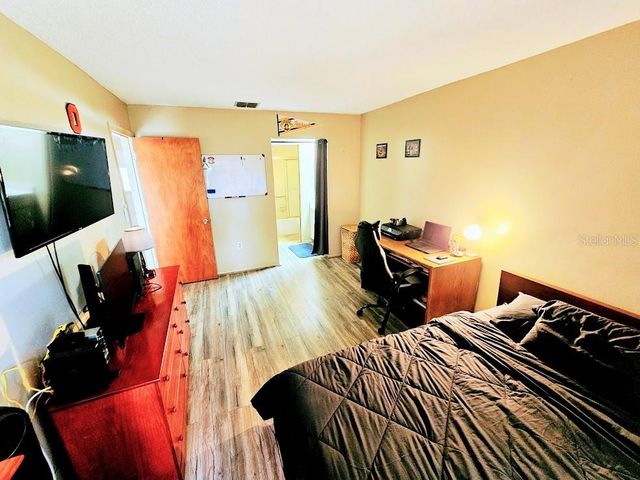 7700 92ND STREET 203, Seminole, FL 33777