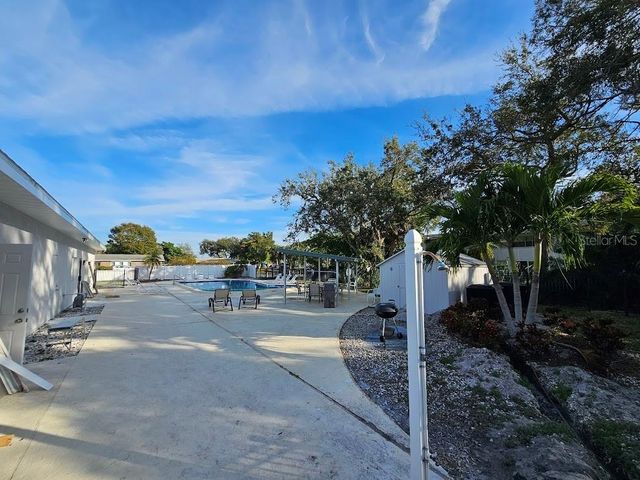 7700 92ND STREET 203, Seminole, FL 33777