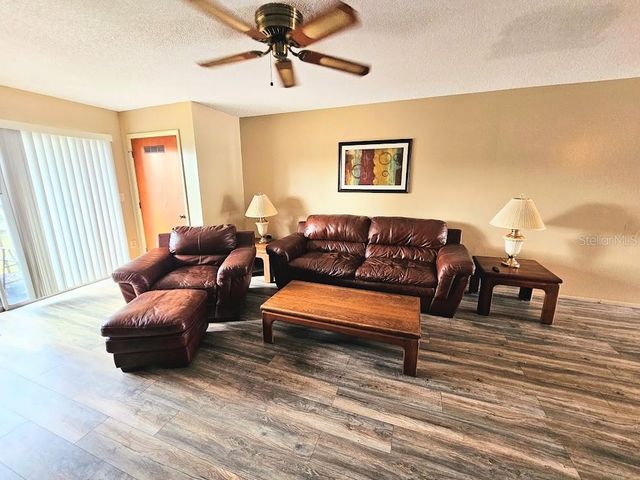 7700 92ND STREET 203, Seminole, FL 33777