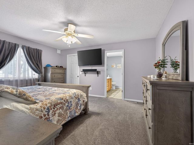 8917 Crosier Lane, Fort Wayne, IN 46825