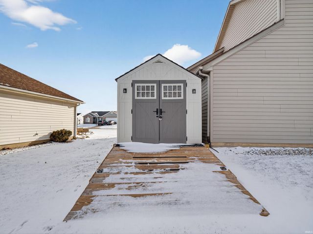 8917 Crosier Lane, Fort Wayne, IN 46825