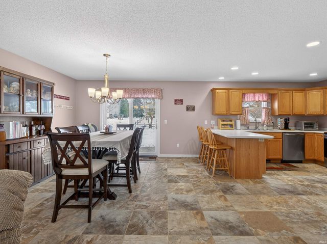 8917 Crosier Lane, Fort Wayne, IN 46825