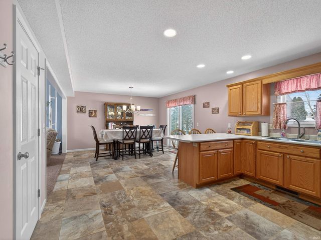 8917 Crosier Lane, Fort Wayne, IN 46825