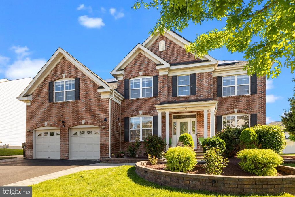 323 PALTON RD, Bensalem, PA 19020