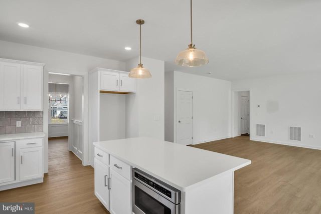 234 N FORGEDALE DR N, Carlisle, PA 17015