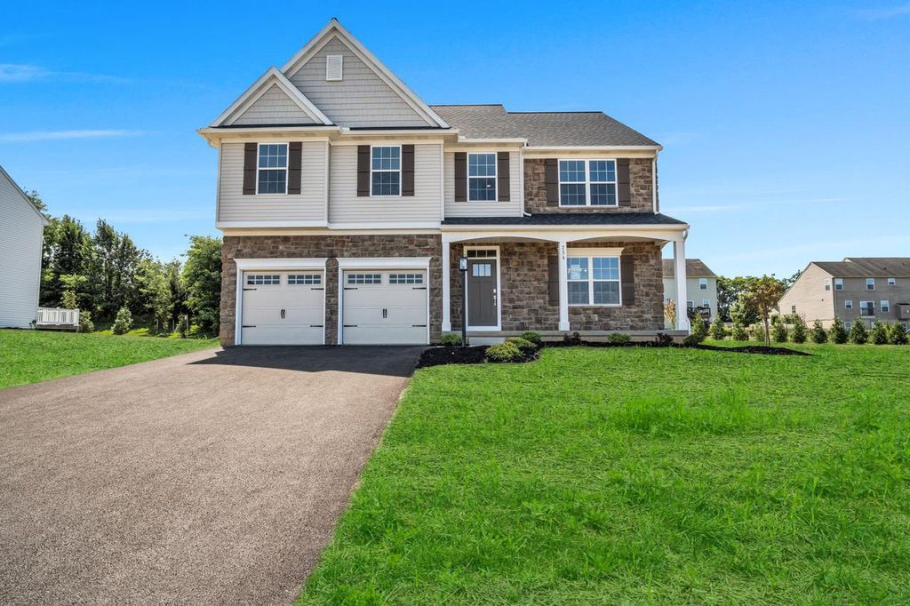 234 N FORGEDALE DR N, Carlisle, PA 17015