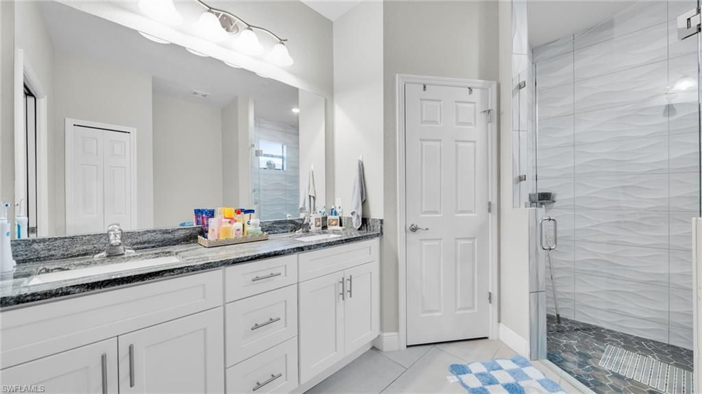 Image 18 of property listing at 221 Chiquita BLVD N, Cape Coral, FL 33993