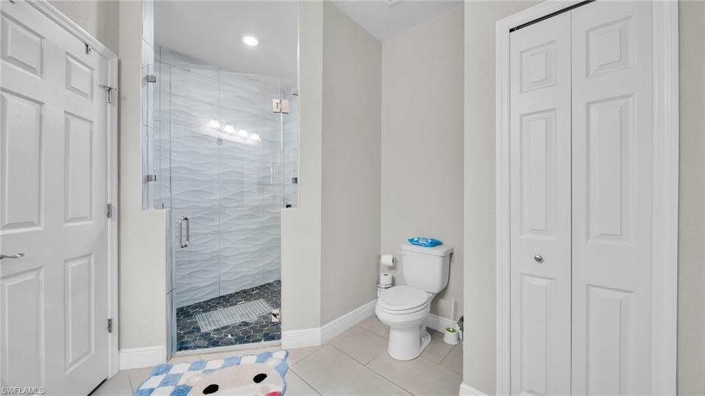 Image 19 of property listing at 221 Chiquita BLVD N, Cape Coral, FL 33993