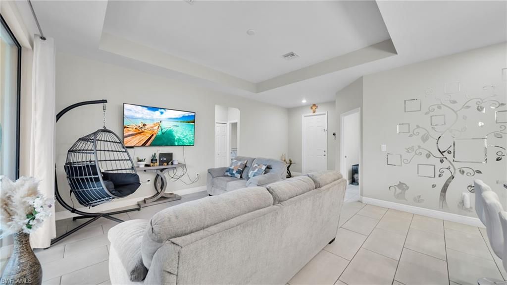 Image 8 of property listing at 221 Chiquita BLVD N, Cape Coral, FL 33993