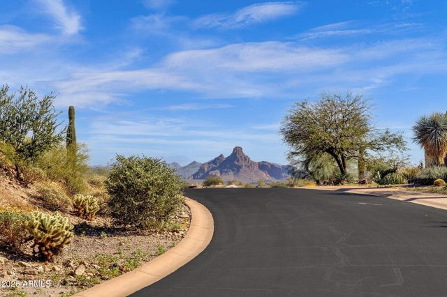 11760 N SUNSET VISTA Drive 42, Fountain Hills, AZ 85268