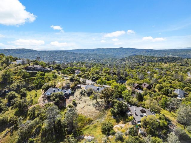 31021 Blue Heron Way, Coarsegold, CA 93614