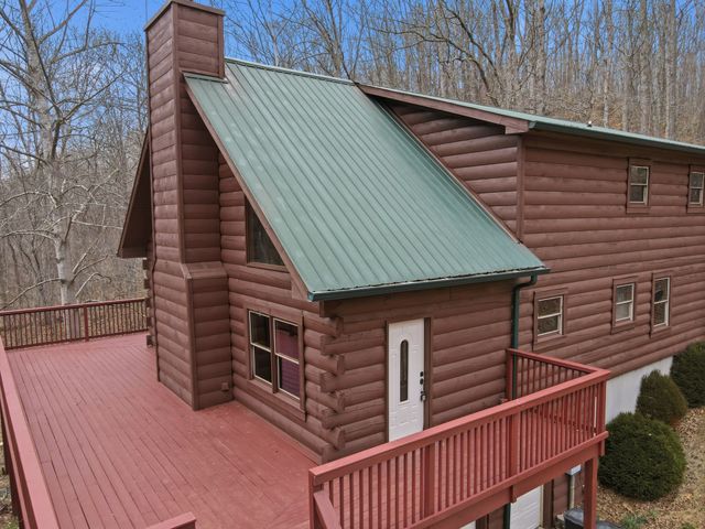 96 Sarvis Ridge Rd, Normandy, TN 37360