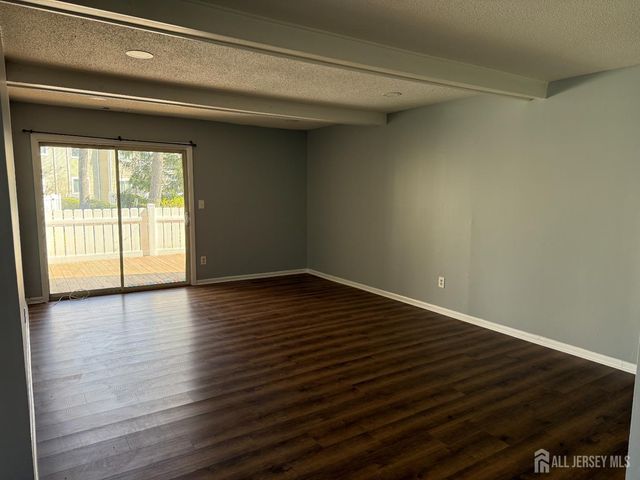 7 Foxtail Lane, South Brunswick, NJ 08852