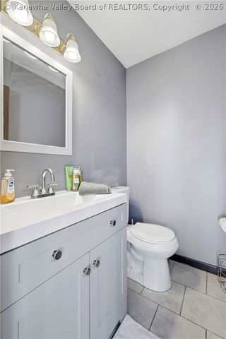 509 Hurricane Court, Hurricane, WV 25526