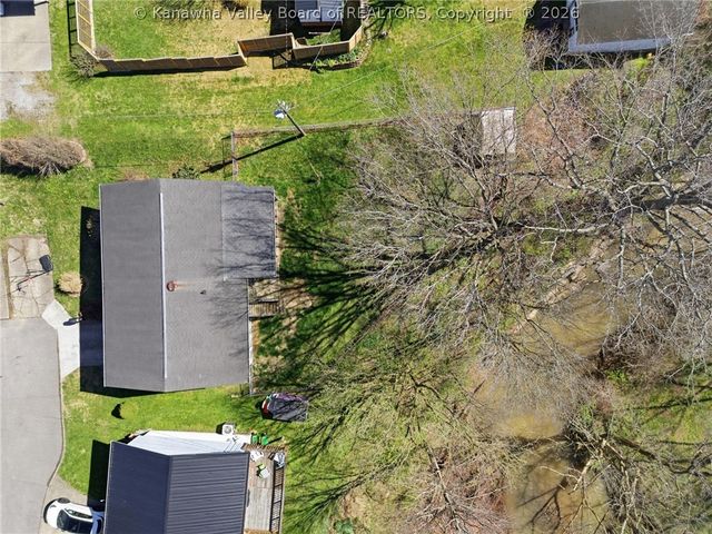 509 Hurricane Court, Hurricane, WV 25526