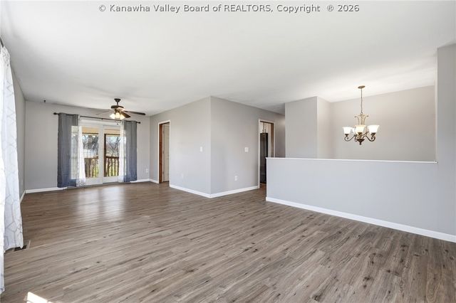 509 Hurricane Court, Hurricane, WV 25526