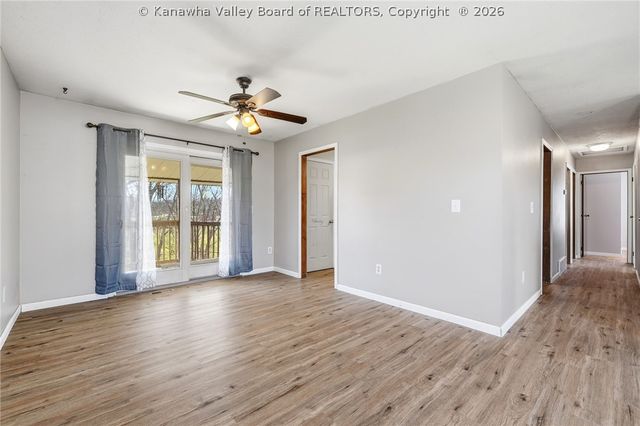 509 Hurricane Court, Hurricane, WV 25526