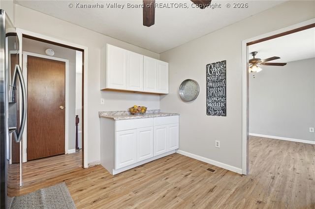 509 Hurricane Court, Hurricane, WV 25526