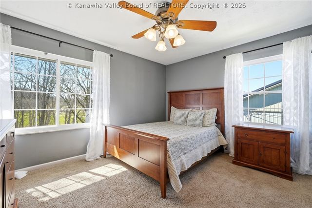 509 Hurricane Court, Hurricane, WV 25526