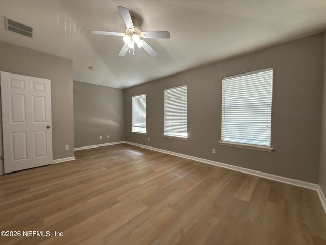 5841 PARKSTONE CROSSING Drive, Jacksonville, FL 32258
