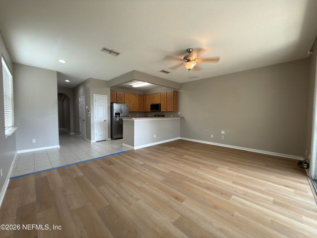 5841 PARKSTONE CROSSING Drive, Jacksonville, FL 32258