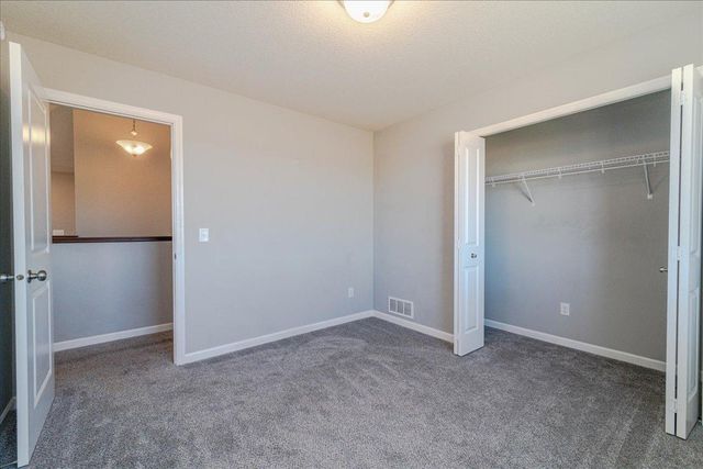 922 Prestwick Drive, Belle Plaine, MN 56011